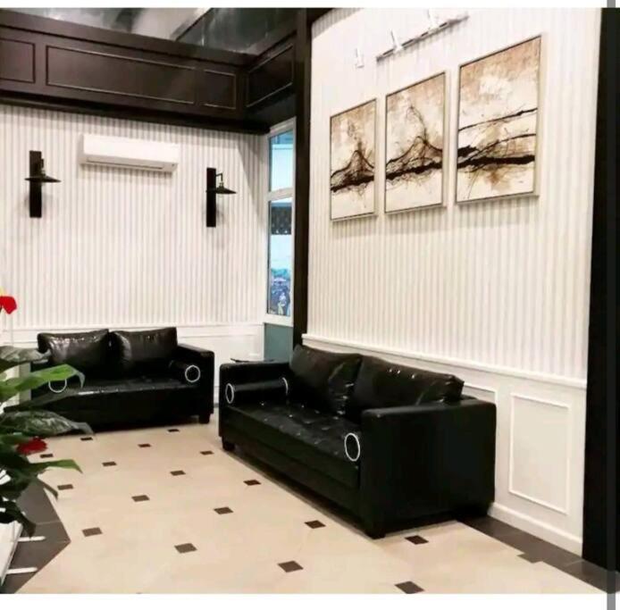 Majestic 2rooms 5 Pax With High View *